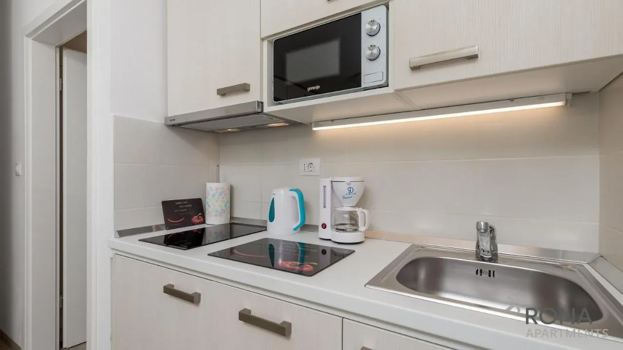 Rona Studio Apartment Tena Lovran